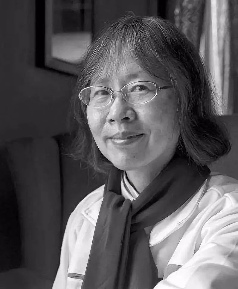 残雪,本名邓小华,女,湖南耒阳人,生于长沙,中国当代作家,被誉为