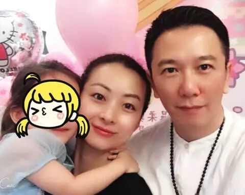 一婚娶港姐,二婚娶助手,三婚娶小20岁女星,今55岁活成这样_娱乐频道