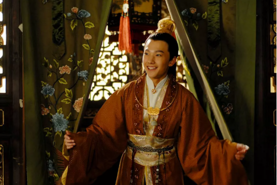 刘玥 主演:杨洋,白冰,姚笛,周采芹,归亚蕾,于小彤,蒋梦婕,王彦华,张镝