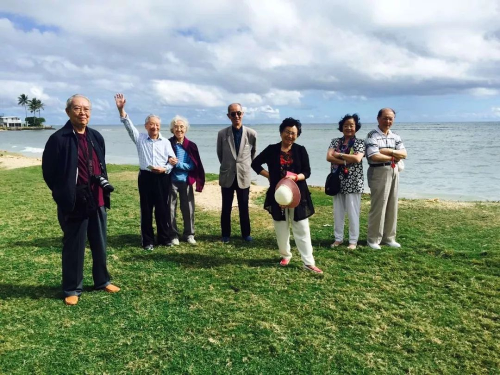 人到60要想晚年幸福 这3样东西尽量别碰 否则容易招致灾祸 腾讯新闻