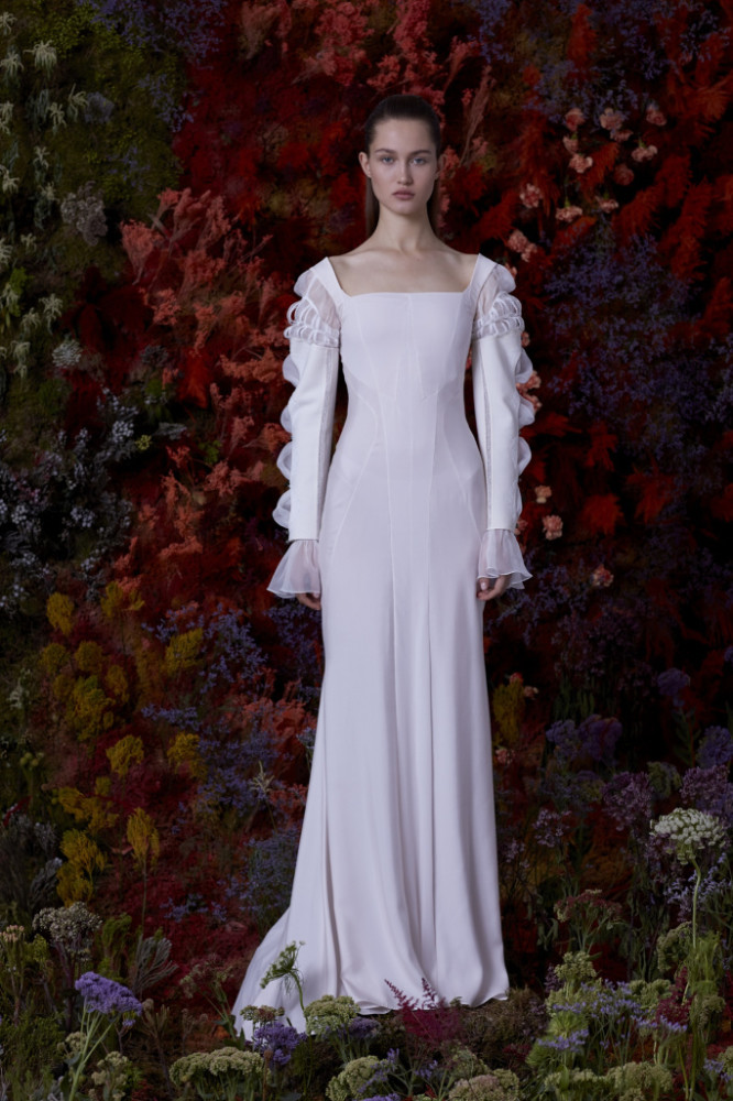 edem2020秋冬婚纱系列:复活文艺复兴女装风采揉入解构感古典婚服