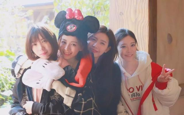 斗鱼大意失提莫提莫去向成谜网友快手抖音二选一