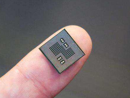 麒麟排行榜_手机芯片排行榜出炉:麒麟9000未入前三!性能比不过中端芯片!(2)