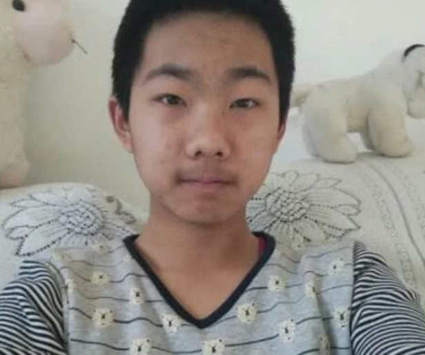 不讲卫生非常邋遢