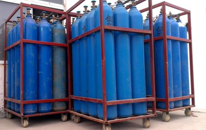 液氧作为氧气的液态,如果一个人喝了一口会发生什么?