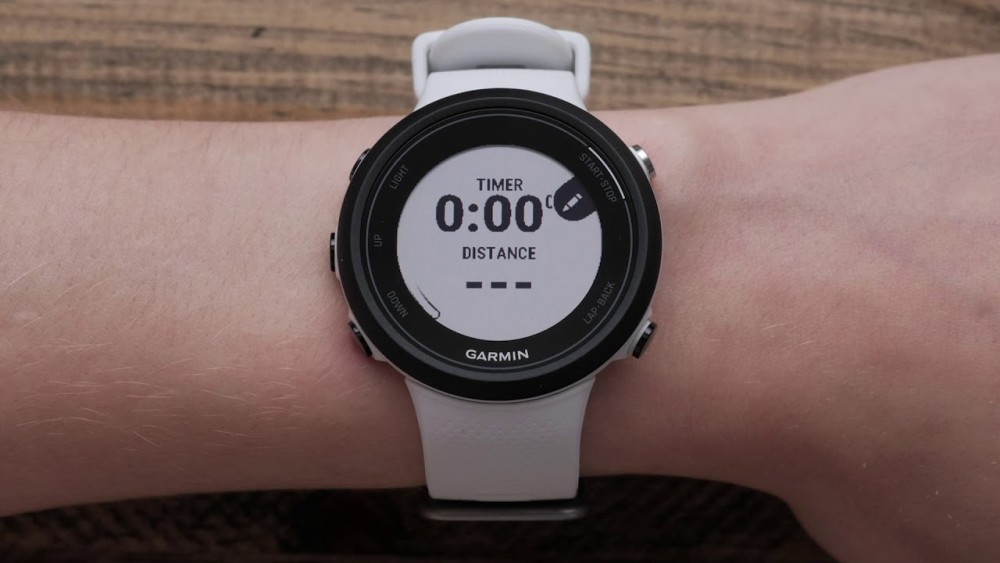 佳明推出全新swim 2智能手表 可以追踪游泳时水下心率