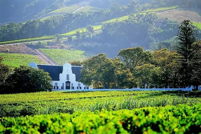 世界上最美的 18 大葡萄酒产区,一生至少要去一次