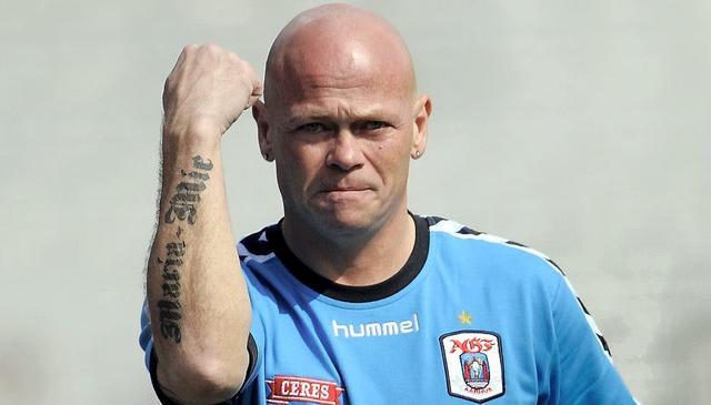 丹麦名宿给埃里克森提建议:拜仁比皇马更合适专注的踢球