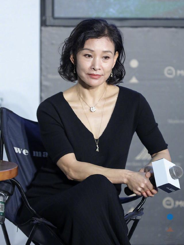 全世界最美50人之一,58歲陳沖依舊美得高調,毫無中年危機可言