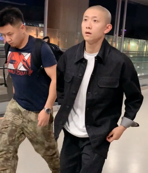 光头怎么搭配衣服_光头怎么搭配衣服男