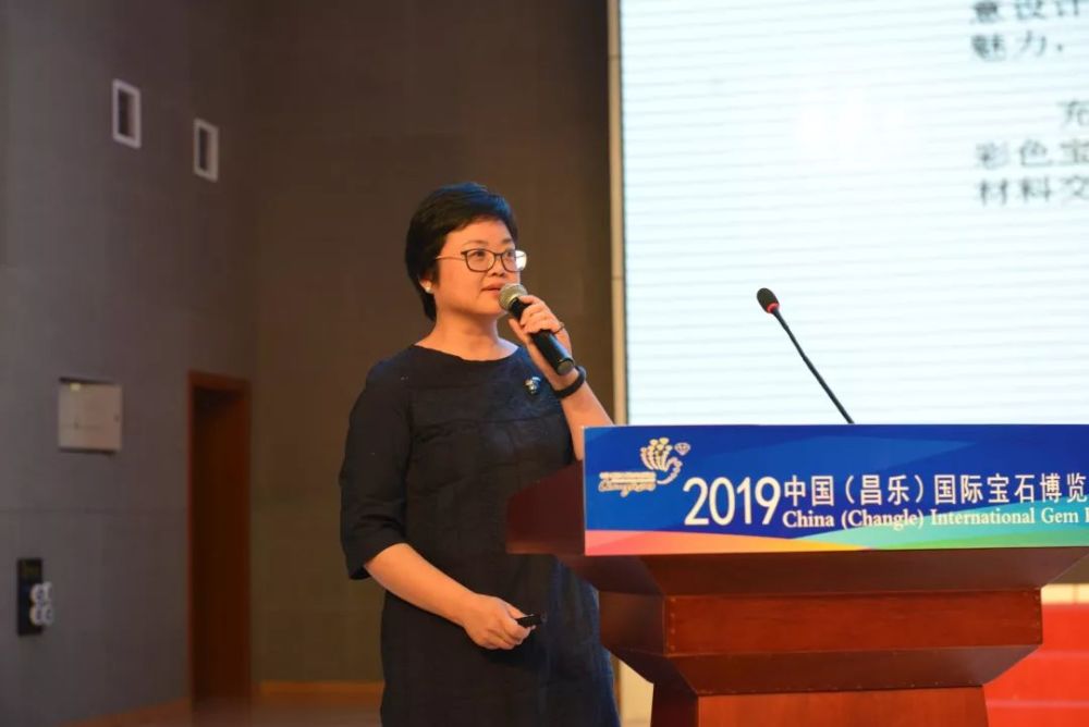 昌乐县人民政府副县长赵春玉先生致辞