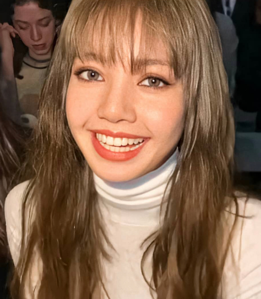 《青春有你2》导师lisa近照曝光,生图颜值抗打,眼睛好似有星辰