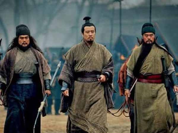 是长兄?有没有不按年龄排行的结拜兄弟?