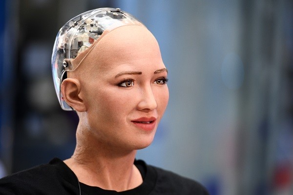 10万英镑用你的脸 一技术企业为机器人征脸引争议