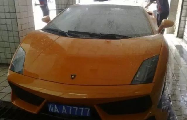 四川最牛车牌川a6666655555居然是川a88888你更想不到