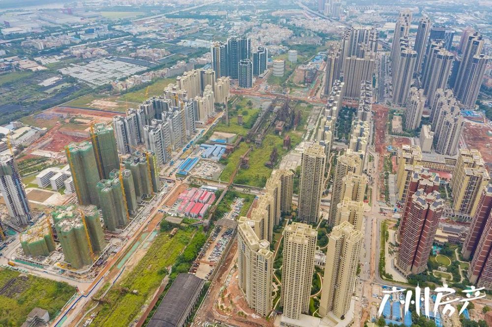 而大家期待的廣鋼中央公園,這也是各大樓盤宣傳的重頭戲,目前如何?