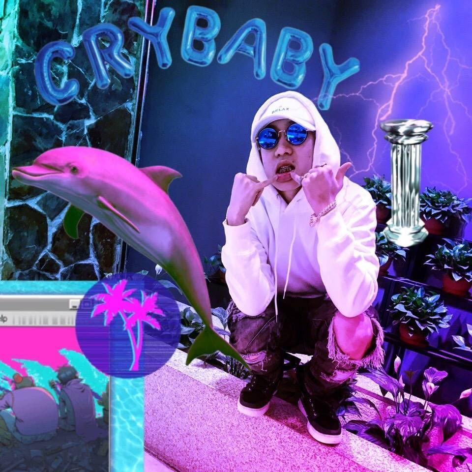 他是中国低龄说唱第一人不光热狗想与其合作而且还是法老说唱的引路人