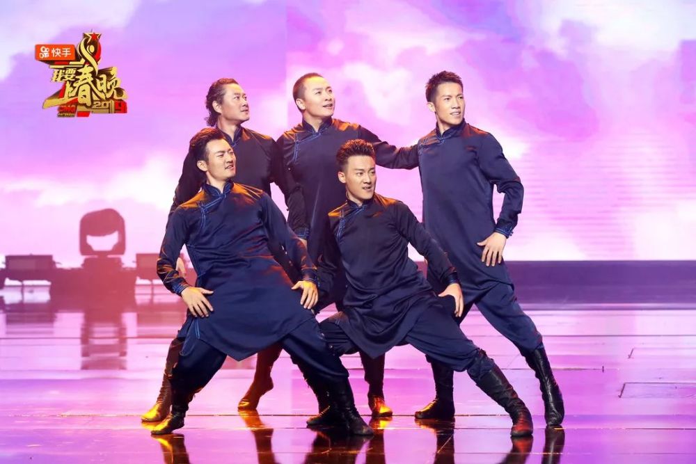 蓝印舞团在央视展现了现代蒙古舞的实力