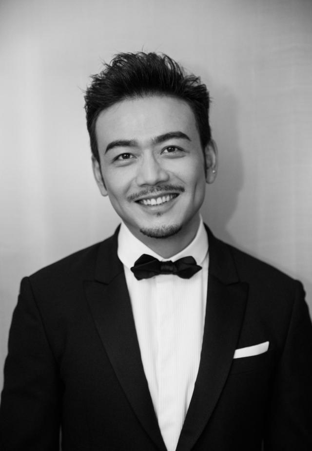 揭秘他为何备受主流媒体认可?