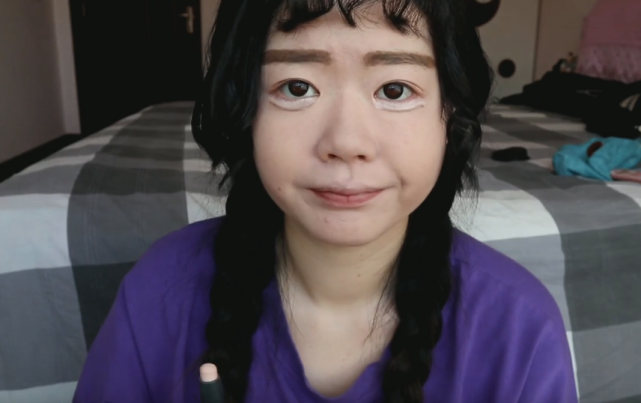 高中生模仿"快手土味女孩",开局:作业太少?成品:有点优秀