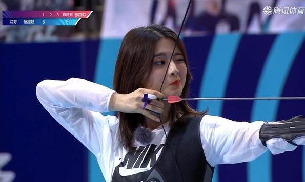 全能才女!宋茜射箭连中双十环,当初韩国已是专业水准