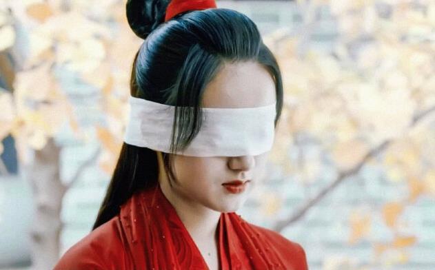 盘点古装剧中白绫遮眼的角色杨幂楚楚可怜宋继扬仙气飘飘赵丽颖最英气