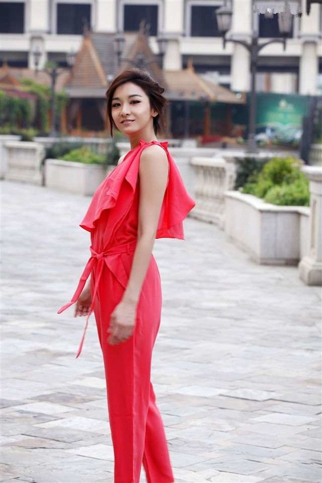 江祖平绝对是个"脸"比名字火的女星,更有"第一古装美女"之称