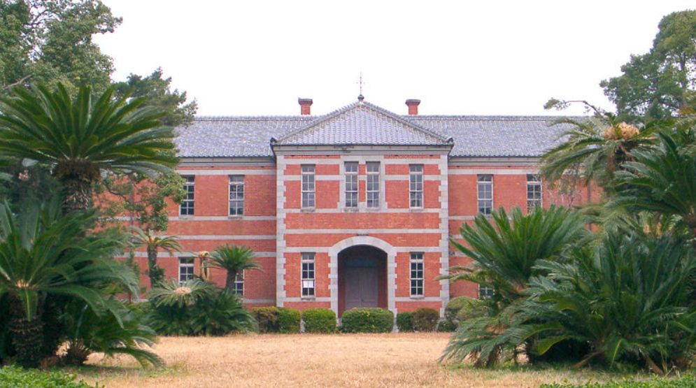 这所国立大学规模虽不大 但实力却闻名国际 腾讯新闻