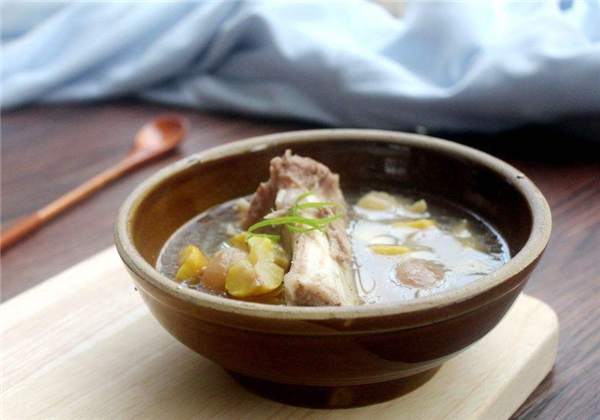 熬骨头汤时 直接下锅煮大错特错 多加 1步 骨头汤又浓又鲜 腾讯新闻