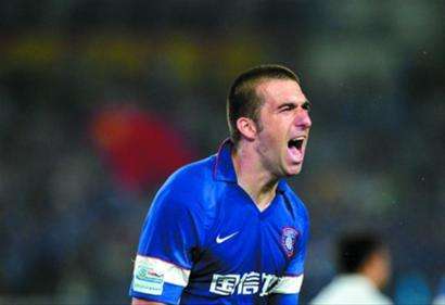 江苏足球人物传(五)——从水货到金靴的电动车球王达纳拉赫