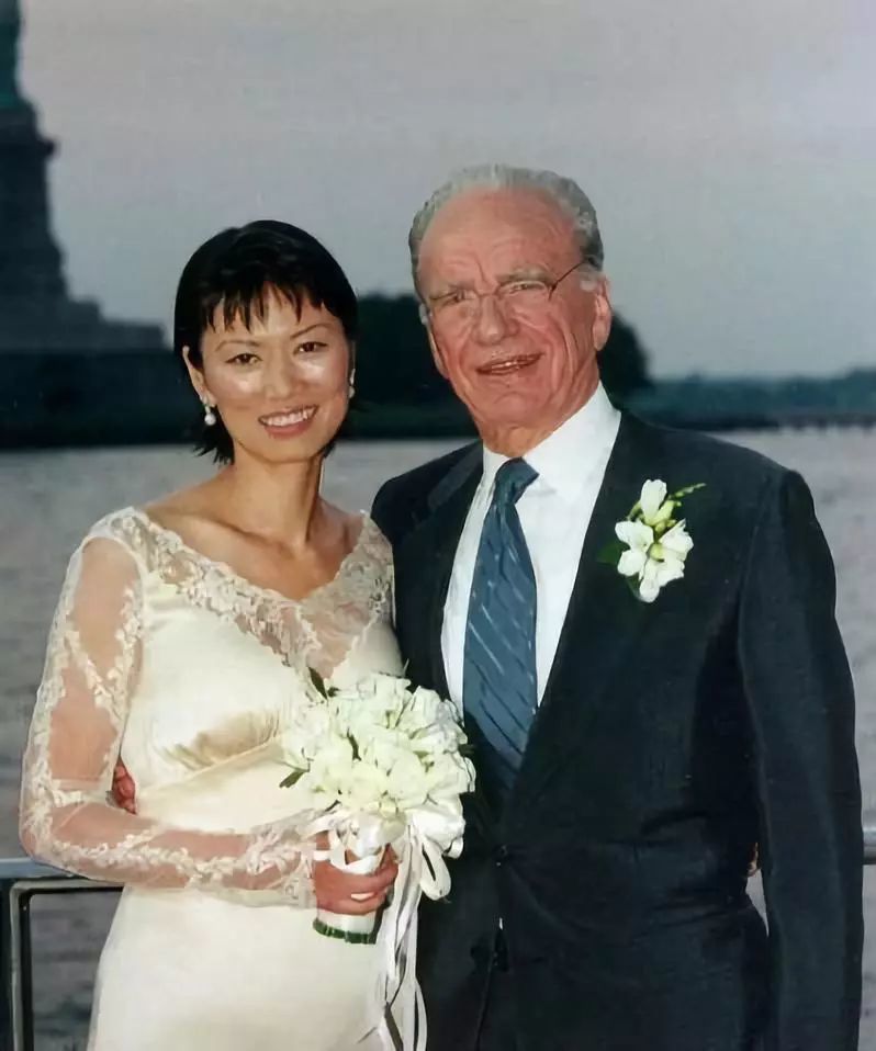 刘玉玲vs邓文迪两个射手座女人的不同命运