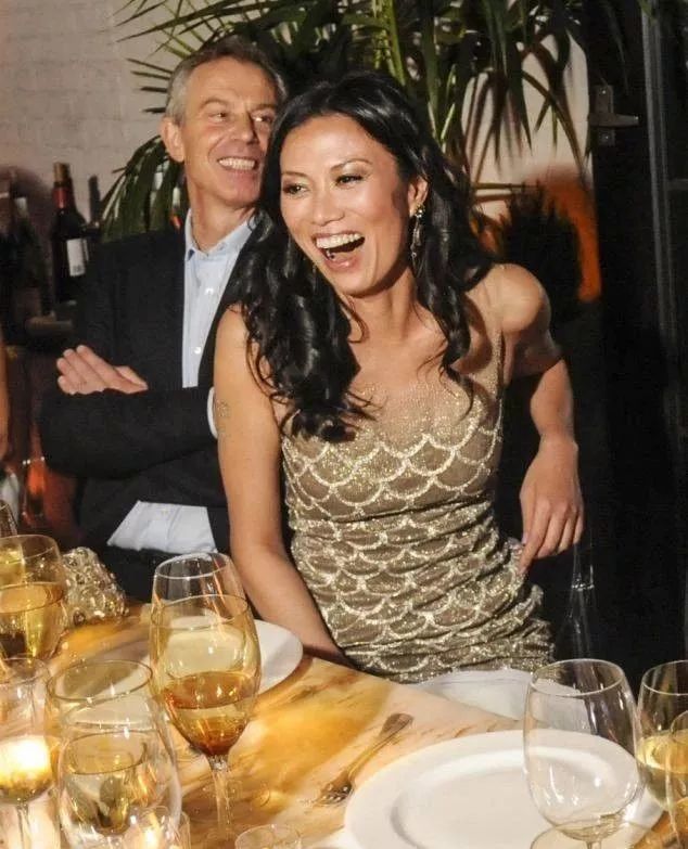 刘玉玲vs邓文迪两个射手座女人的不同命运