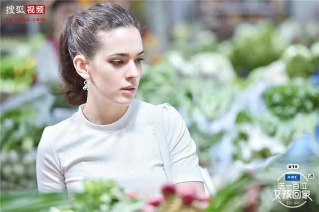 美国北漂唐伯虎现身《送一百位女孩回家》自曝倒追男友鞠红川