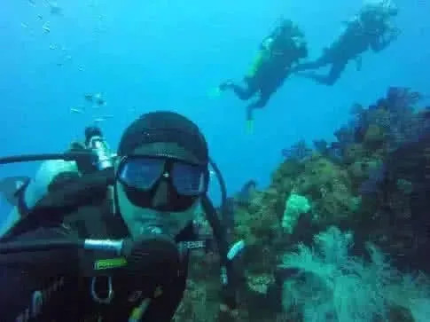 吉尼斯之最:"最小的嘴"长啥样?网友:一碗饭吃半天!