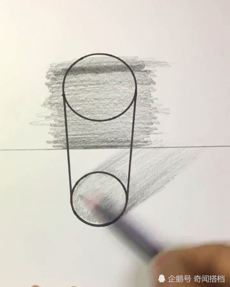 美术生画3d水杯,称幼儿园也能学会,看到成画:手会了,眼睛不懂