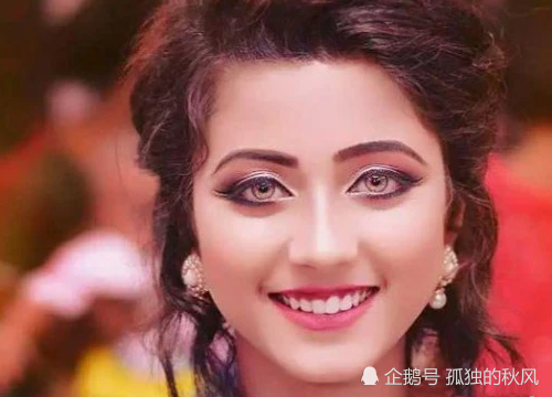 印度"油彩女孩"曾火遍全网,当她换回日常妆后,网友:让我缓缓