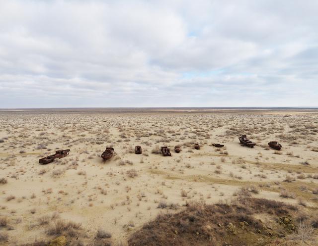 咸海为何迅速萎缩消失世界上最大的生态灾难