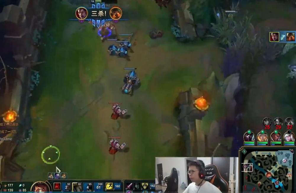 新版本猛禽斗篷被移除,余小C被砍了,再也不能