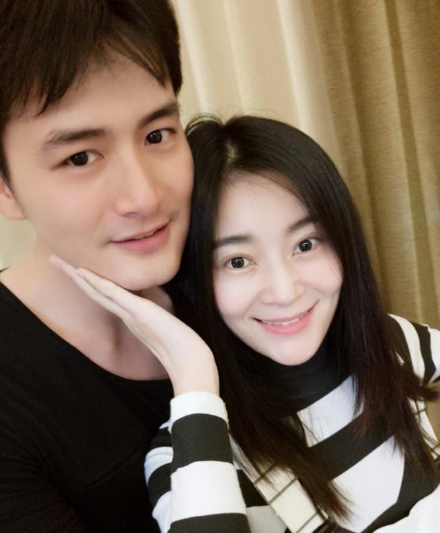 容嬷嬷双胞胎孙子曝光儿子形象堪比吴京儿媳妇更是知名大牌