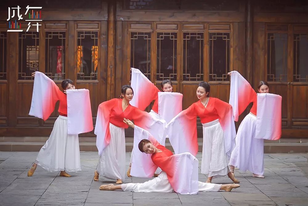 零基础想学汉唐舞这支简单又好看的小乐舞别错过