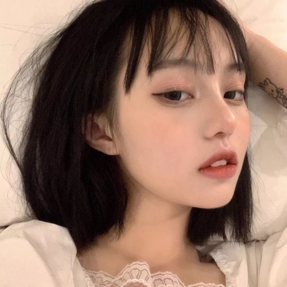 lns热门女生头像:偏偏是你的薄情,让我回味无穷