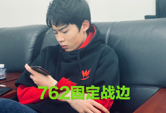 we首个被淘汰老板人皇李晓峰全程陪看直言要采购大换血