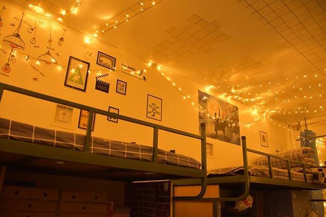 乐器,星空,彩虹:吉林大学交通学院这个"理工男"宿舍有点不一样