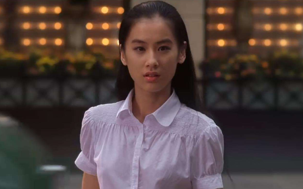 时隔16年,《红苹果乐园》女主角成售货员,而她被周星驰力捧