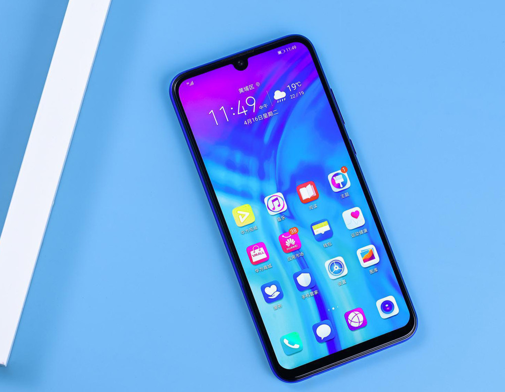 从1899跌至1499,华为6 128gb水滴屏千元机,还值得考虑吗?