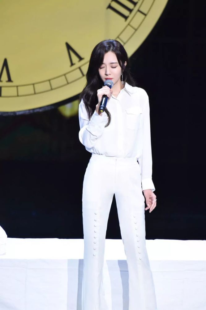 《跨界歌王》第三期即将播出 王晓晨泪洒舞台演绎动人情歌