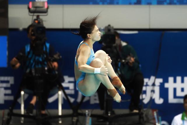 中国选手黄小惠在比赛中。