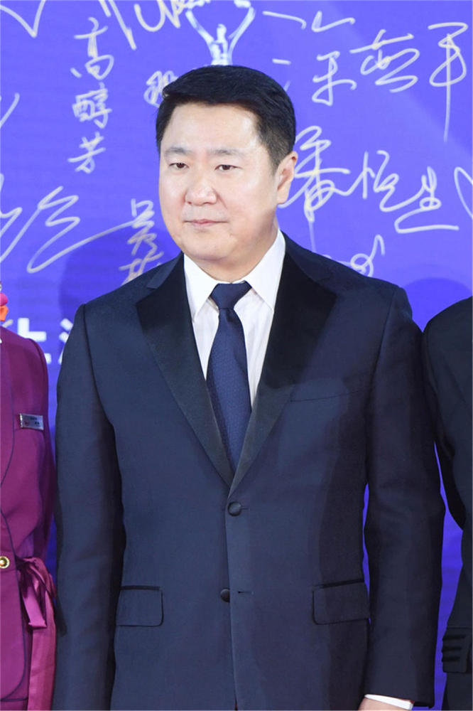 内地大卖27.5亿,日均票房破1亿,于东赚翻了,刘伟强果然旺票房