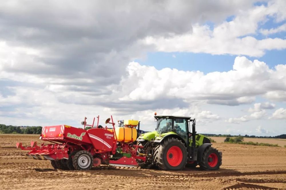 拖拉机品牌排行_1品牌上榜4款产品!704拖拉机销量排行TOP10,来了