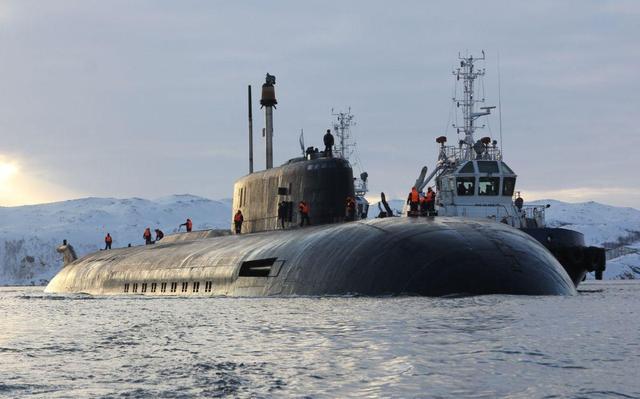 俄罗斯海军|俄罗斯海军大阅兵的非阅兵面，为什么军舰排队刷新漆